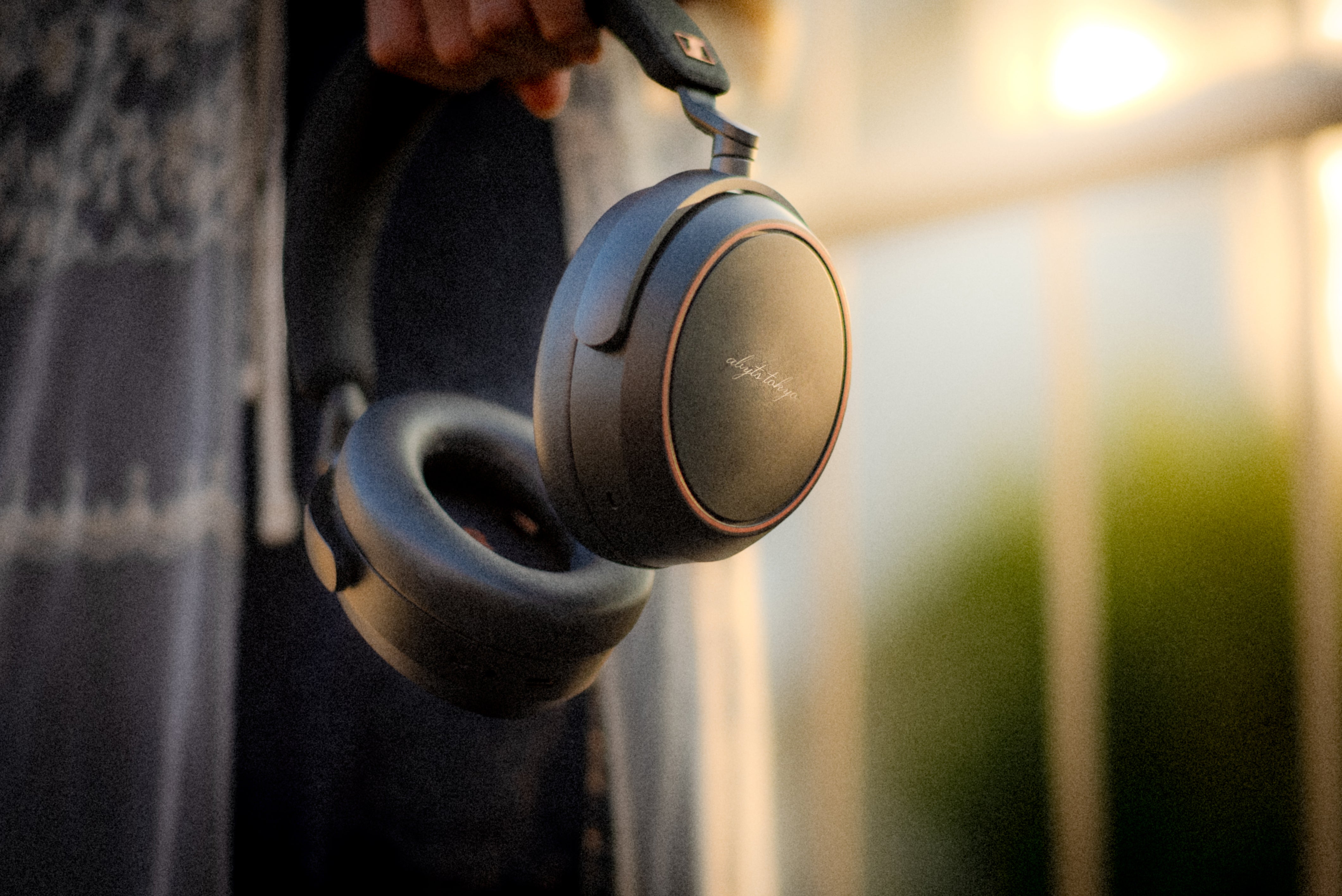 ABYTS Edition MOMENTUM 4 Wireless