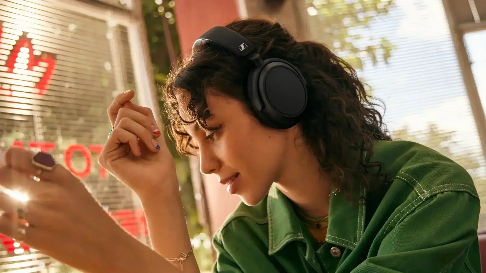 すべてのヘッドホン